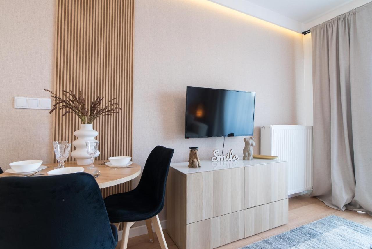 Apartment Apartamentysnu, Wola Komfort Ii Z Parkingiem Warsaw